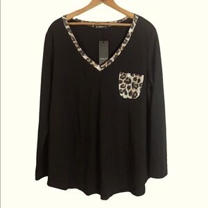 NWT SHEILAY Leopard print trim V-Neck Long Sleeve Top Size 3XL